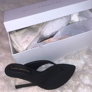 Good American - Cinder-f*cking-rella thong sandals !